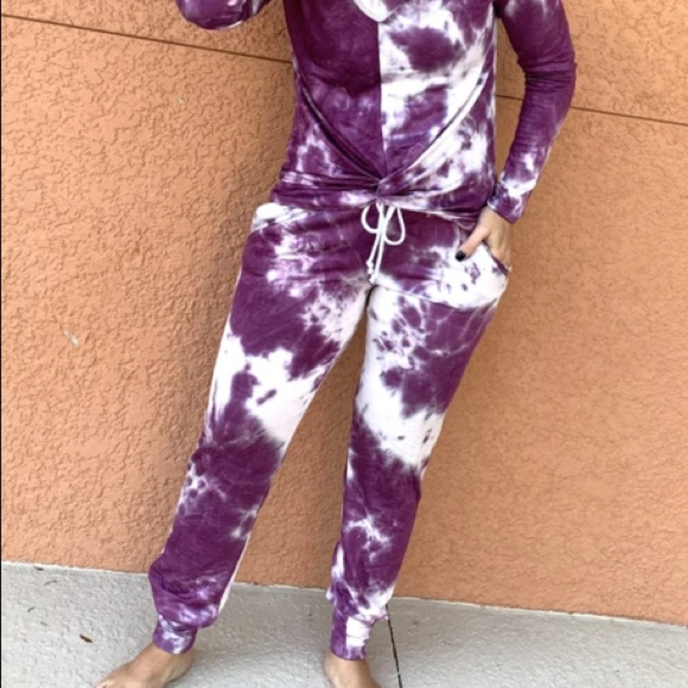 Purple tie dye women’s jogger sweatpants S/M